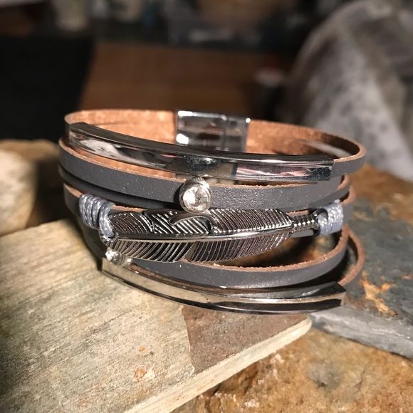 Handcrafted leather bracelets - Picture 5 of 5